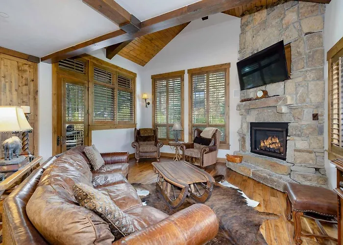 Amazing Pet-friendly Executive Home, Ski-in Walk-out - Lr884 Holiday home
