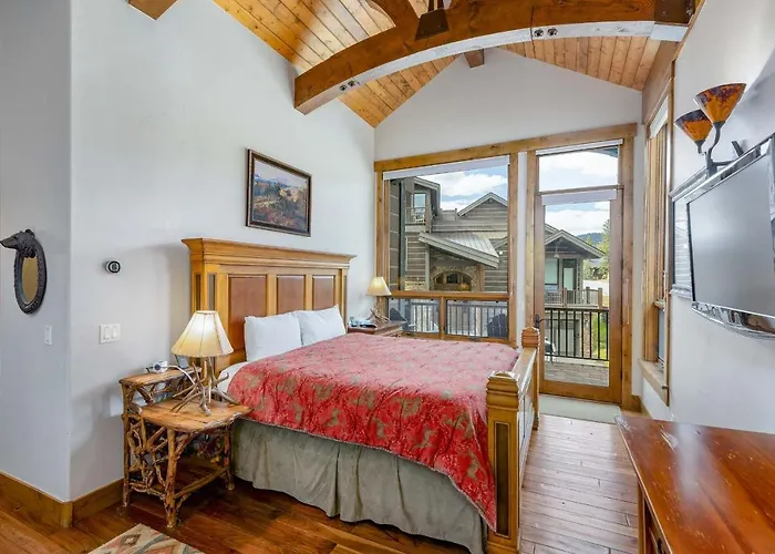 Amazing Pet-friendly Executive Home, Ski-in Walk-out - Lr884 *