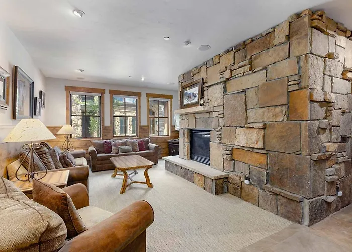 Amazing Pet-friendly Executive Home, Ski-in Walk-out - Lr884 Copper Mountain